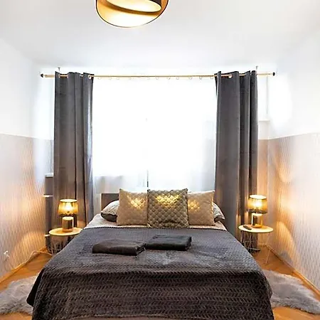 Clicktheflat Pereca Centre Hostal