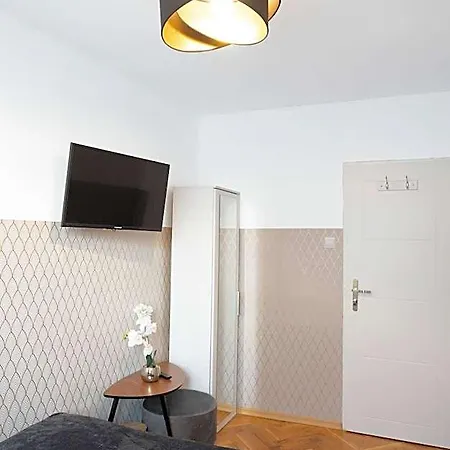 Clicktheflat Pereca Centre Hostal *