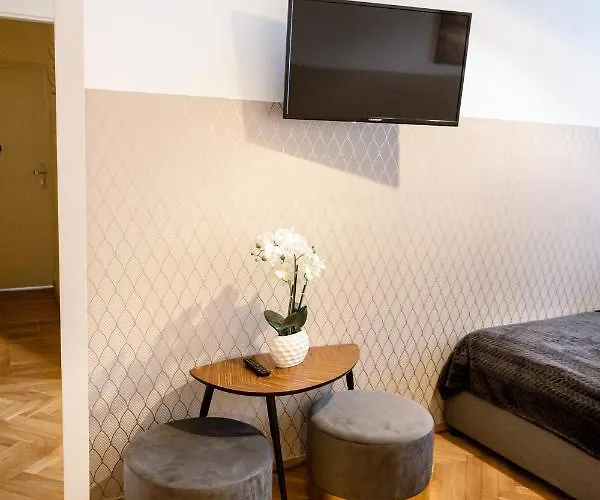 Clicktheflat Pereca Centre